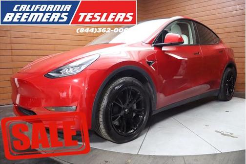 2022 Tesla Model Y Long Range Dual Motor All-Wheel Drive