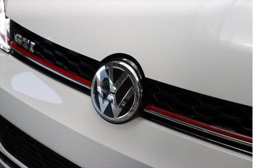 2018 Volkswagen Golf GTI 2.0T S 4-Door