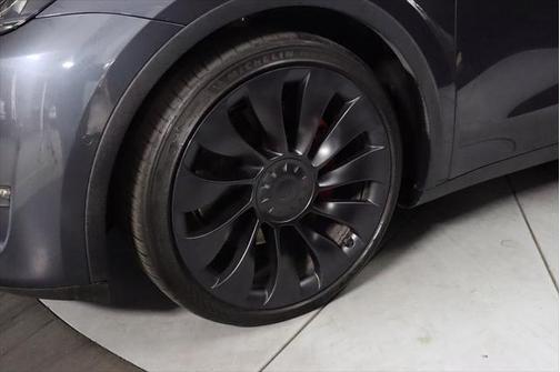2022 Tesla Model Y Performance Dual Motor All-Wheel Drive