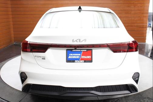 Clear White 2023 Kia Forte LX