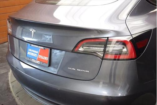 2022 Tesla Model 3 Long Range