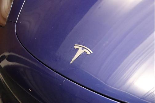 2022 Tesla Model 3 Standard Range