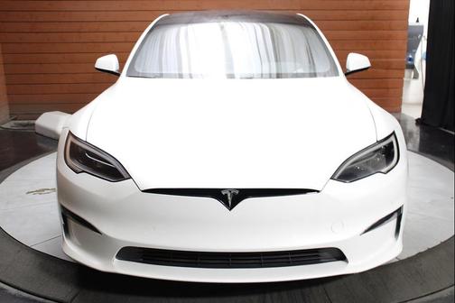 2022 Tesla Model S Plaid
