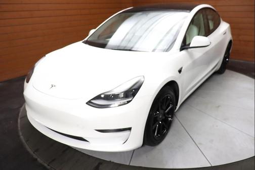 2022 Tesla Model 3 Standard Range
