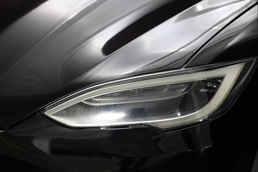 2018 Tesla Model S 75D