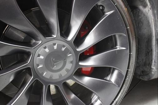 2022 Tesla Model Y Performance Dual Motor All-Wheel Drive