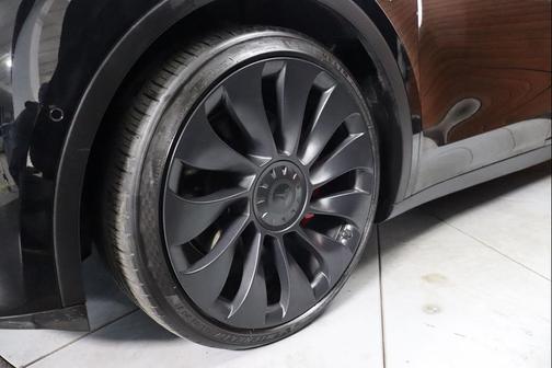 2022 Tesla Model Y Performance Dual Motor All-Wheel Drive