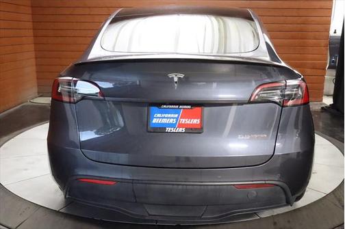 2022 Tesla Model Y Performance Dual Motor All-Wheel Drive