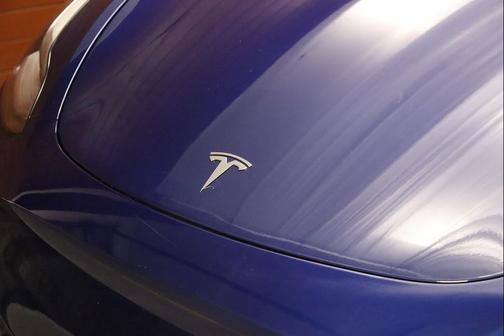 2024 Tesla Model Y Long Range Dual Motor All-Wheel Drive