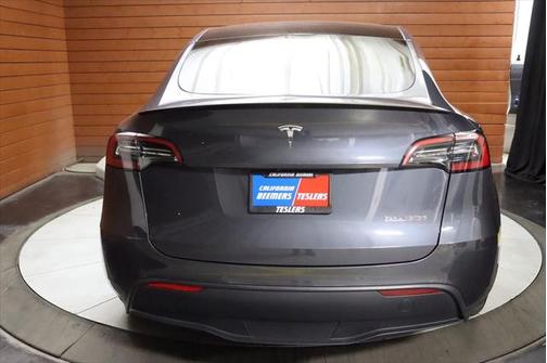 2022 Tesla Model Y Performance Dual Motor All-Wheel Drive