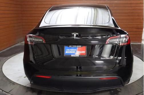 2022 Tesla Model Y Performance Dual Motor All-Wheel Drive