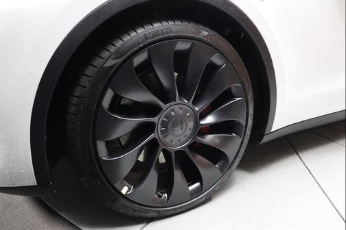 2022 Tesla Model Y Performance Dual Motor All-Wheel Drive