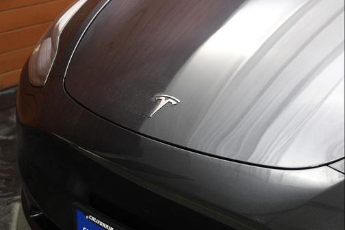 2024 Tesla Model Y Long Range Dual Motor All-Wheel Drive