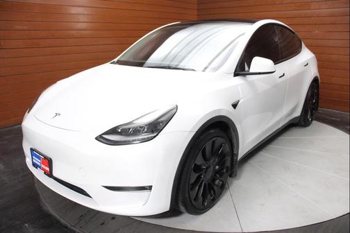 Pearl White Multi-Coat 2022 Tesla Model Y Performance Dual Motor All-Wheel Drive