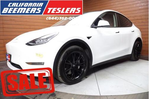 2022 Tesla Model Y Long Range Dual Motor All-Wheel Drive
