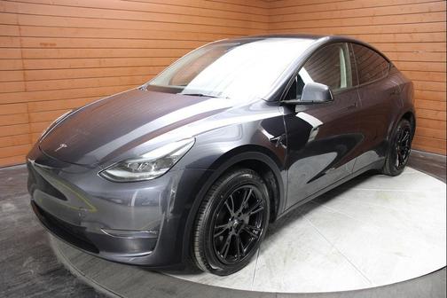 2024 Tesla Model Y Long Range Dual Motor All-Wheel Drive