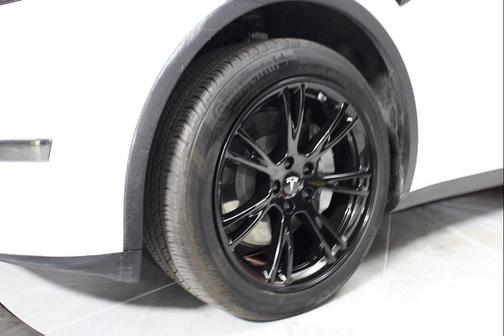 2024 Tesla Model Y Long Range Dual Motor All-Wheel Drive