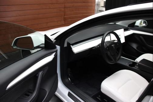 2022 Tesla Model 3 Standard Range