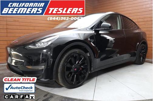 2022 Tesla Model Y Long Range Dual Motor All-Wheel Drive