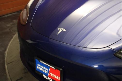 2022 Tesla Model 3 Standard Range