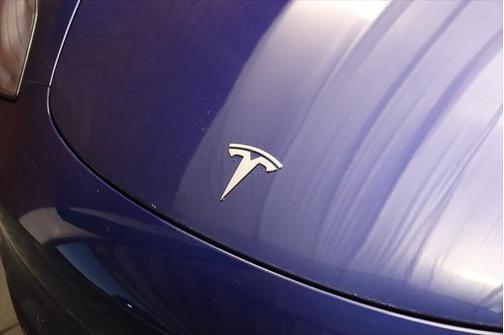 2022 Tesla Model 3 Standard Range