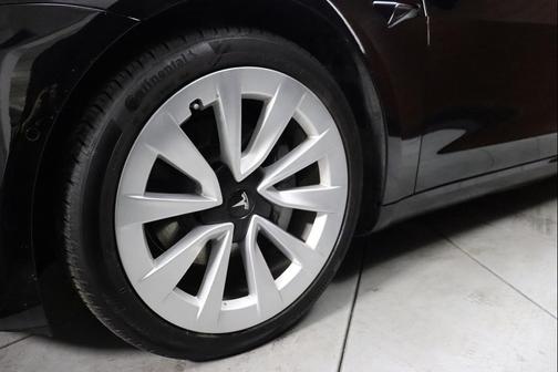 2022 Tesla Model 3 Standard Range