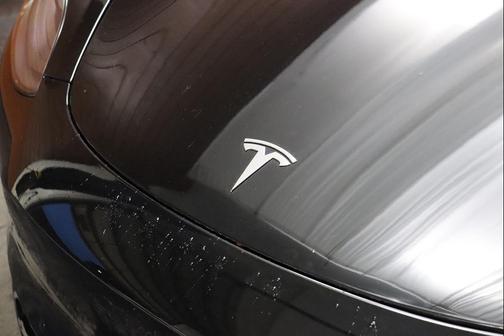 2022 Tesla Model 3 Standard Range