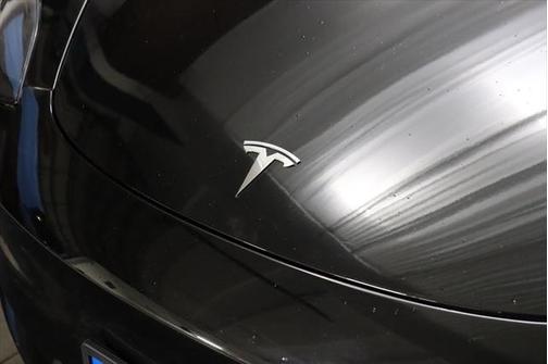 2022 Tesla Model 3 Standard Range