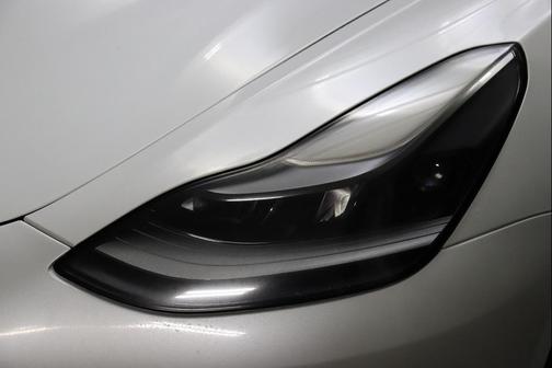 2022 Tesla Model 3 Standard Range