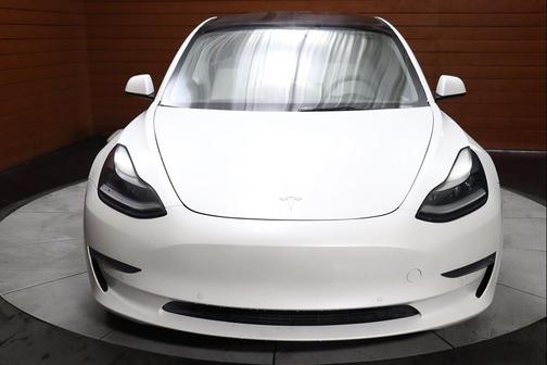 2022 Tesla Model 3 Standard Range