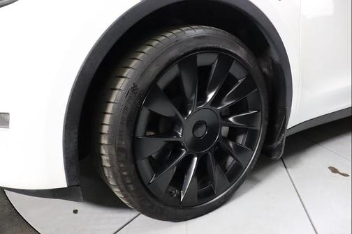 2023 Tesla Model Y Long Range AWD