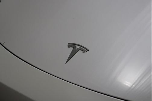 2023 Tesla Model Y Long Range AWD