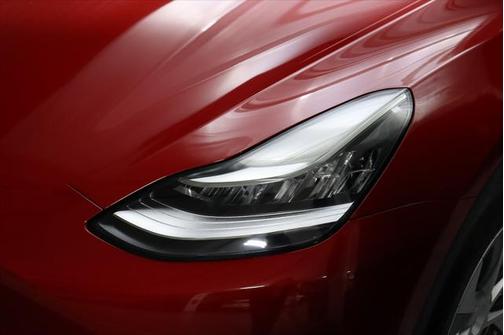 2022 Tesla Model Y Long Range Dual Motor All-Wheel Drive