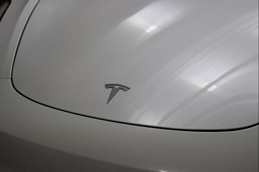 2022 Tesla Model 3 Standard Range