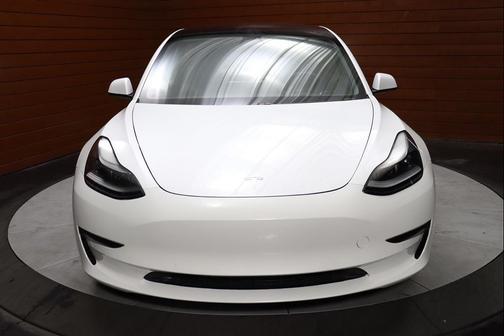 2022 Tesla Model 3 Standard Range