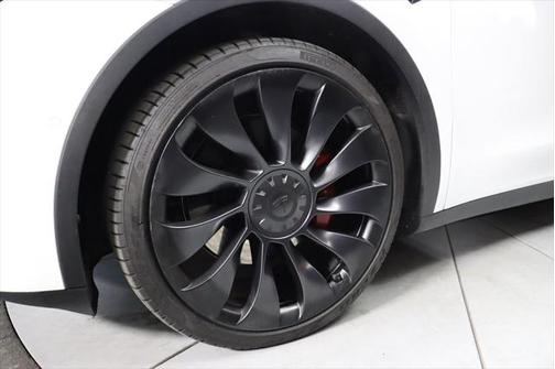 2022 Tesla Model Y Performance Dual Motor All-Wheel Drive