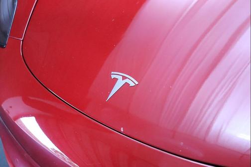 2022 Tesla Model 3 Standard Range