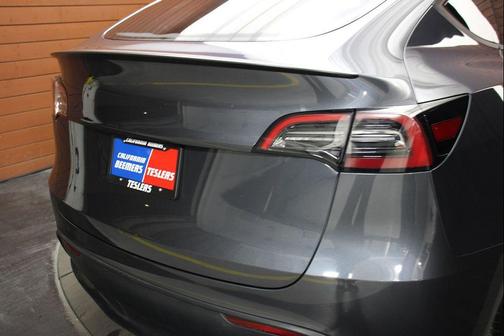 2023 Tesla Model Y Performance Dual Motor All-Wheel Drive