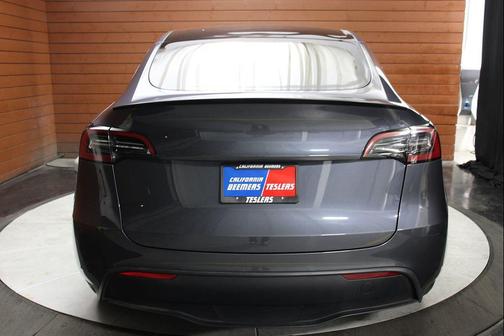2023 Tesla Model Y Performance Dual Motor All-Wheel Drive