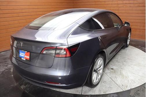2022 Tesla Model 3 Standard Range