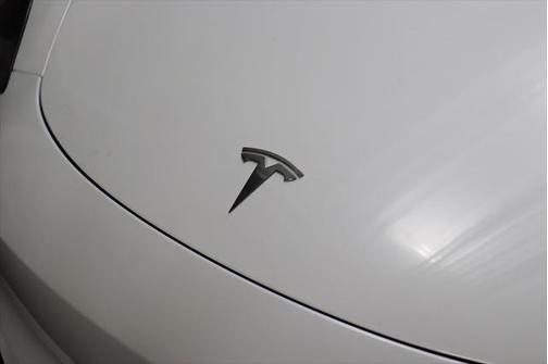 2022 Tesla Model 3 Standard Range