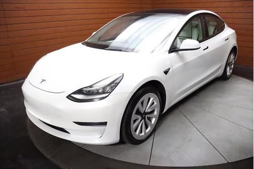 2022 Tesla Model 3 Long Range