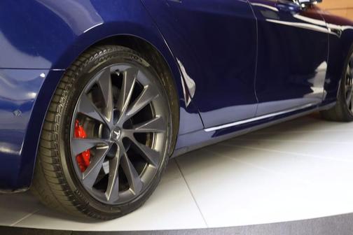 Photo 2 of 83 of 2019 Tesla Model S PERFORMANCE PANORAMIC ROOF