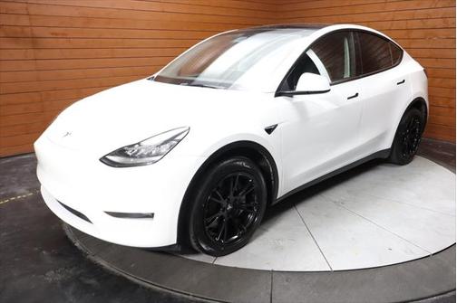 2022 Tesla Model Y Long Range Dual Motor All-Wheel Drive