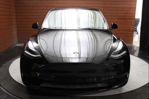 2023 Tesla Model Y RWD