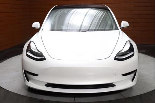 2020 Tesla Model 3 Long Range