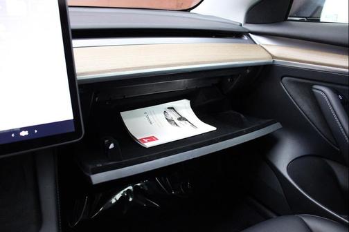 2022 Tesla Model 3 Standard Range