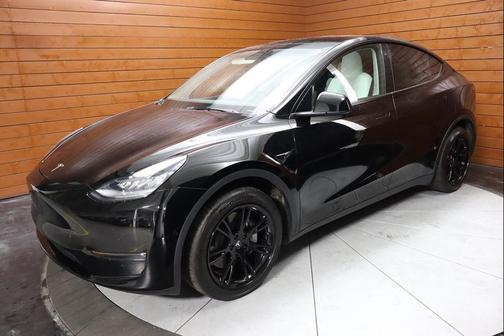 2023 Tesla Model Y Long Range AWD