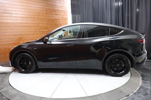 2023 Tesla Model Y Long Range AWD