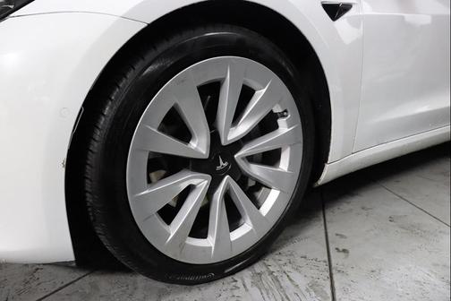 2022 Tesla Model 3 Standard Range